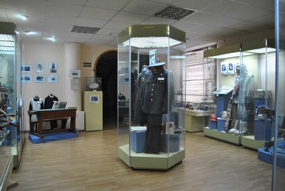 Пуровский районный историко-краеведческий музей основан в 1972 году как музей, работающий на общественных началах  С момента своего основания музей формировался как краеведческий Основным его направ