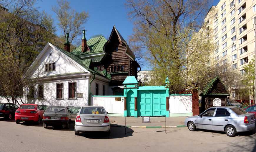 С 1986 года во Всесоюзное с 1994 года - Всероссийское музейное  объединение Государственная Третьяковская галерея входит дом-музей Виктора Михайловича Васнецова, расположенный в бывшем 3-м Троицко