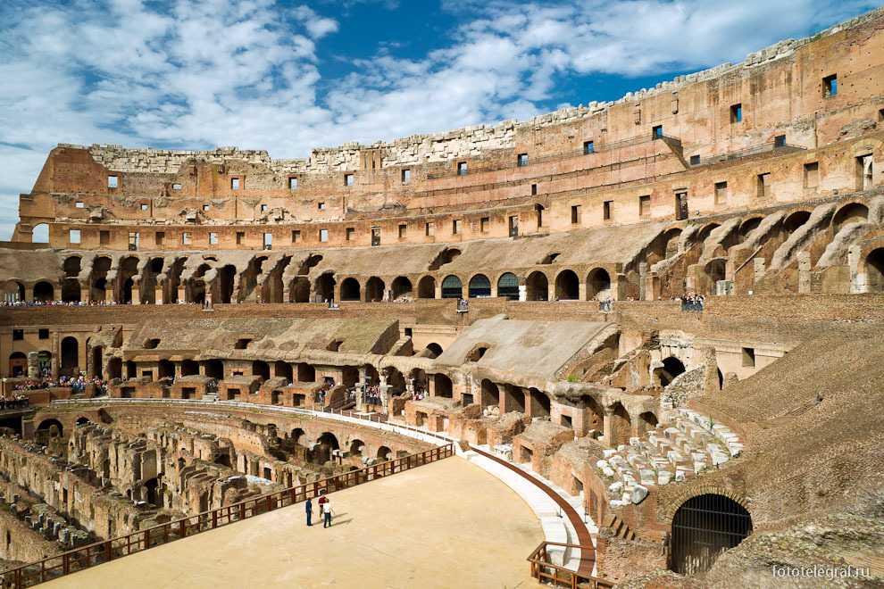 Какие тайны хранят 10 римских колизеев, существующих за пределами италии