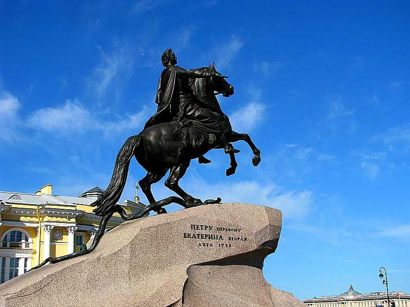 Медный всадник: история памятнику петру i в санкт-петербурге и описание скульптуры