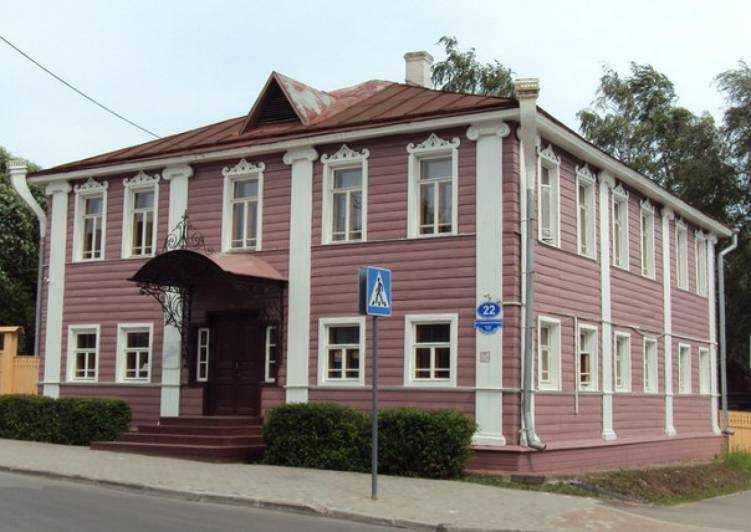 Qr-35 - здание череповецкого краеведческого музея, основанного по инициативе ученого-этнографа, фольклориста барсова елпидифора васильевича