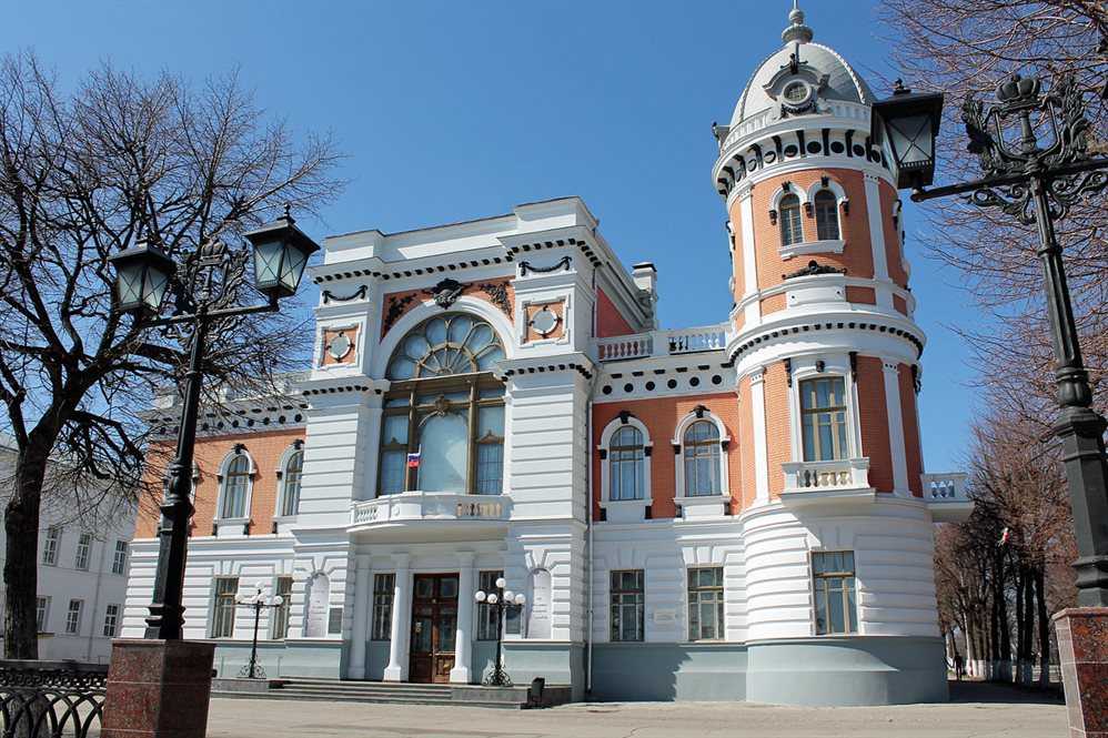 Ульяновский областной художественный музей | izi.travel