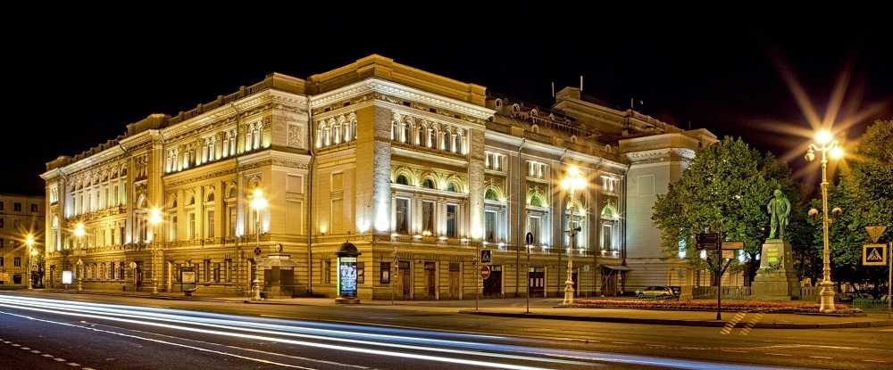 Музей истории консерватории был открыт 18 марта 1969 года в 125-летнюю годовщину со дня рождения НА Римского-Корсакова В музее хранятся альбомы, адреса, автографы, афиши, пригласительные билеты, ле