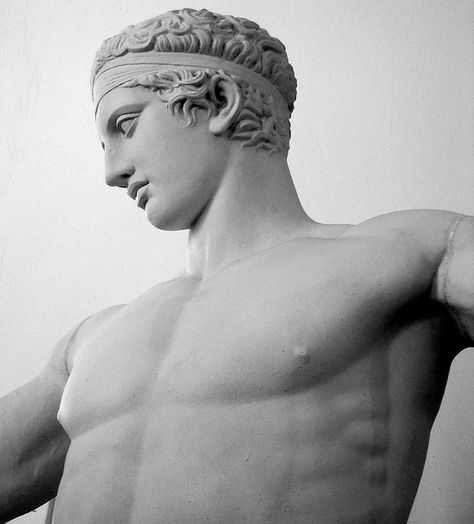 Презентация на тему особенности скульптуры древней греции