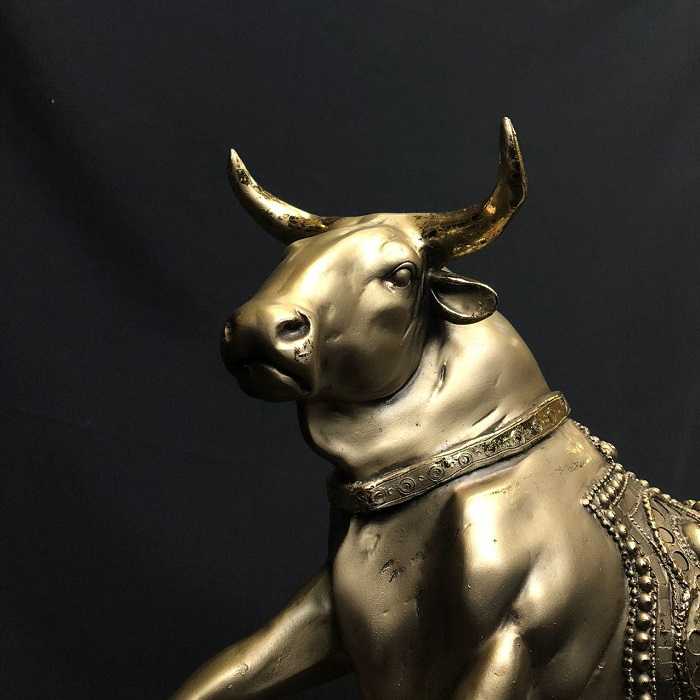 Поклонение золотому тельцу -the adoration of the golden calf