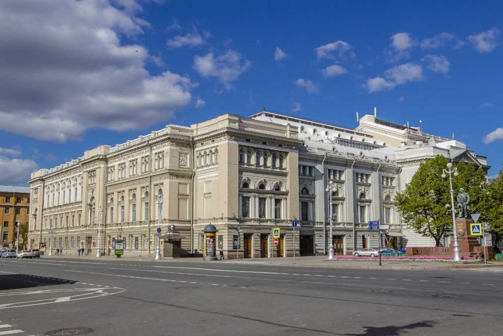 Петербургской филармонии — 100 лет. как появилась площадка, кем были первые слушатели и как на репертуар повлияли большой террор и свобода 90-х
