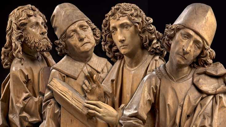 Когда была создана первая скульптура?