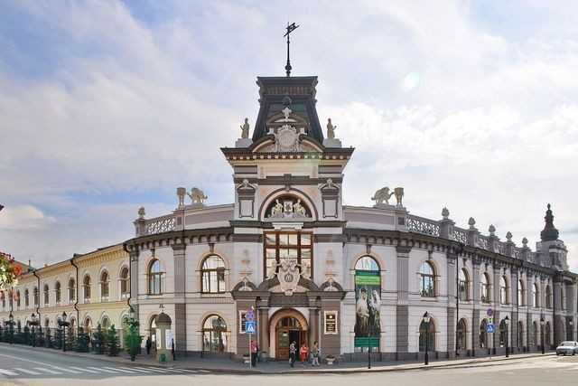 Решение о создании в Казани Музея ЛН Толстого было принято Кабинетом министров РТ 27 октября 2001 года Открытие музея состоялось  29 августа 2015 года после многолетней реконструкции исторического