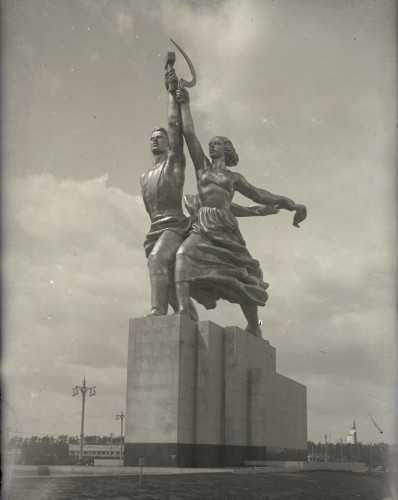 Памятник «рабочий и колхозница» — уникальное наследие социалистической эпохи