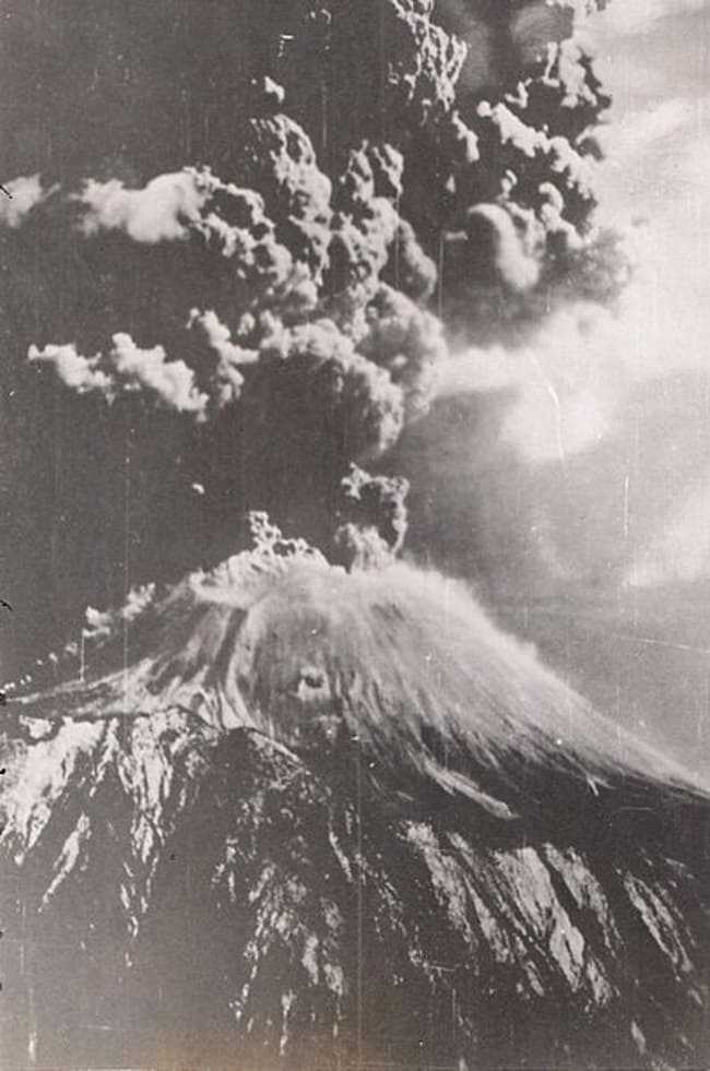 Везувий в извержении (картина райта)