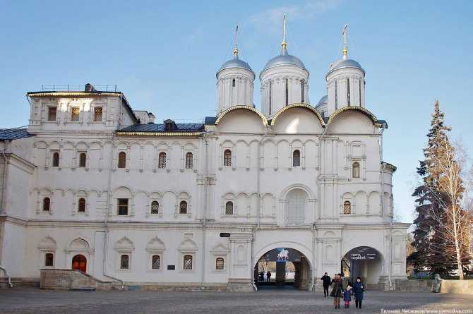 Сокровища столицы: музеи московского кремля откроют свои фонды